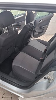 Opel Astra Statio Wagon - 18