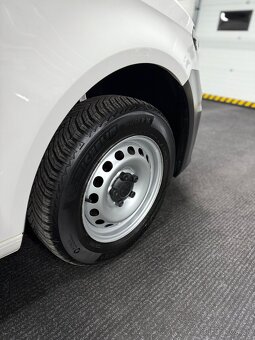 Volkswagen Caddy 2019 2.0tdi 75kw L1 ťažné 1majiteľ - 18