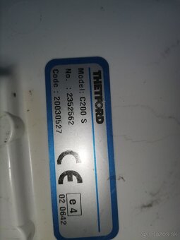 Predam na autokaravan aj obytny prives okna 3ks - 18