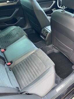 Volkswagen Passat 2,0TDI 110KW DSG HIGHLINE - 18