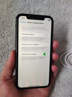 Apple iphone 11 64GB - 18