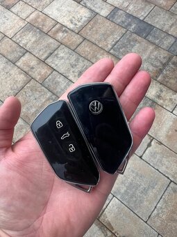 VW GOLF 8 2.0 TDI, DSG, 110kW, 124.000km, SIVÁ METALÍZA - 18