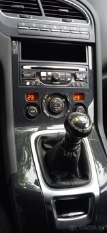Peugeot 5008 1.6 HDi 2/2013 Allure + ťažné zariadenie - 18