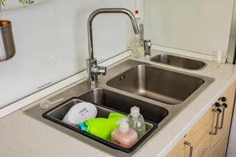 Unikol Pojazdná predajňa - komplet vybavenie - 18