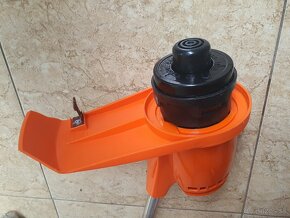 Strunová kosačka Black & Decker 9" Cut z Ameriky na 120V - 18