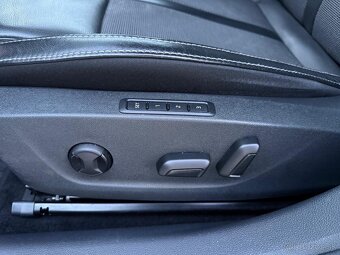 Škoda Octavia Combi 2.0 TDI SCR Style DSG - 18