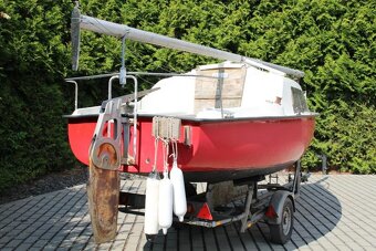 Plachetnica BWC Flying Cruiser B bez VPM a TK - 18