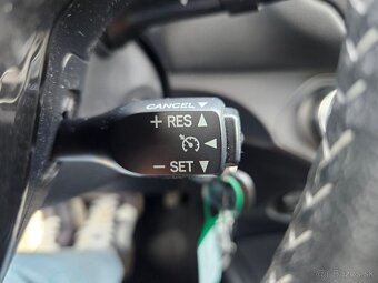 Toyota Yaris 1.5 VVTi 20th Anniversary - 18