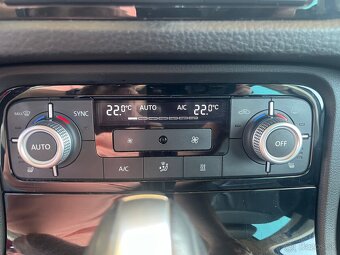 Volkswagen Touareg 3.0 TDI 4motion - 18