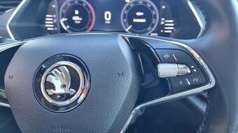 Škoda Octavia Combi 2,0 TDi Ambition + 85KW M6 Virtual Cocpi - 18