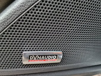 Volkswagen Scirocco R 265PS rok 2012, manuál - 18