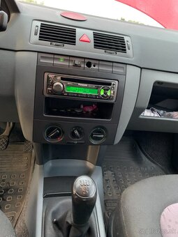 Škoda Fabia Junior 2004 1.2 HTP - 18