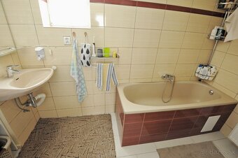 3 izbový Rodinný dom po rekonštrukcii je na predaj - 18