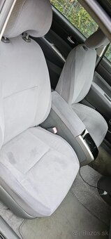Prius 20, automat - 18