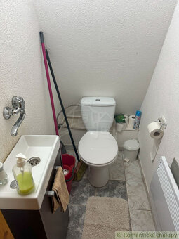 Kompletne zariadena chata blízko lyžiarskeho vleku Kokava- - 18