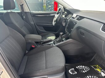 Škoda Octavia Combi 2.0 TDI RS DSG 4x4 - 18
