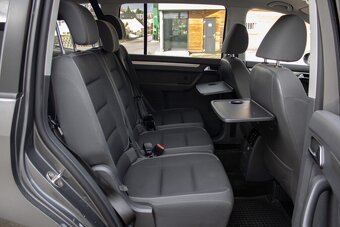 Volkswagen Touran - 18