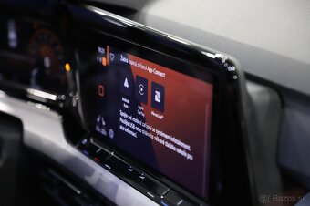Volkswagen Golf 8 Variant 2.0 TDI 110kW DSG automat - 18