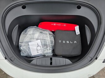 TESLA MODEL 3 PERFORMANCE   FACELIFT BLACK PACKET LONG RANGE - 18