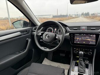 Škoda Superb Combi 2.0 TDI STYLE 4x4 - 18