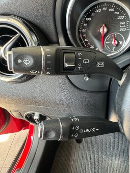 Mercedes-Benz GLA 180 D - 18