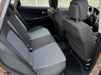 Kia Ceed SW • 1.4i • Facelift 2011 • 59 tisíc KM • Nová STK - 18