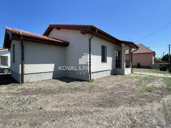 Na predaj 4 izbový rodinný dom s garážou - Lipová - 18