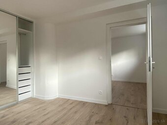 Priestranný 2-izb. byt na prenájom Staré Mesto - 18