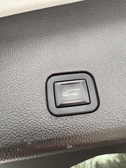 Cadillac SRX 3.6 V6 A/T - 18