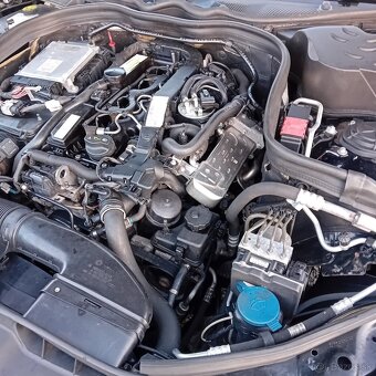Mercedes E 212, r.v.2010 - 18