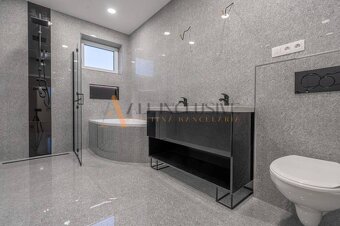 ALL INCLUSIVE l  EXKLUZÍVNY 5 IZBOVÝ BUNGALOV V ADY PARK, DU - 18