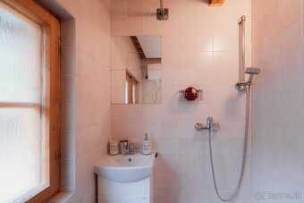 Kubínska hoľa - priestranná chata so saunou na predaj - 18