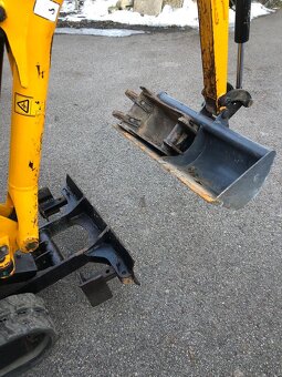 K prodeji JCB 8008 minibagr - 18