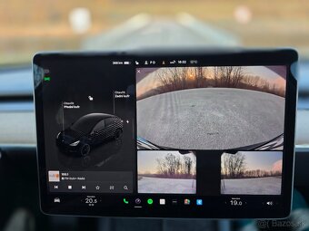 Tesla Model Y Long Range AWD Dual Motor 09/2022 - 18