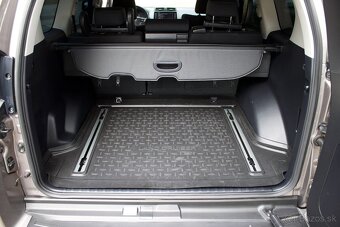 Land Cruiser 2.8 D, 4x4, 18 126 km,WEBASTO, odpočet DPH. - 18