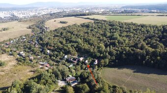 Murovaná chatka so záhradou, Čičky - 18