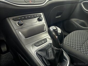 Opel Astra 1.4 Selection 74kW 100HP M5 Rezervované - 18