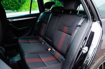 Škoda Octavia Combi 2.0 TDI Sportline DSG - 18