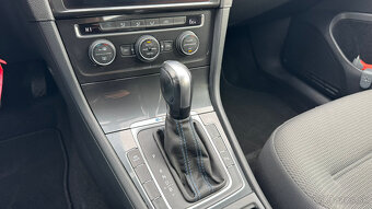 Volkswagen Golf e - 18