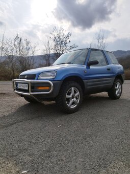 Toyota RAV4 - 18