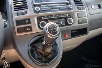 Volkswagen T5 Caravelle /AJ NA SPLATKY/ - 18