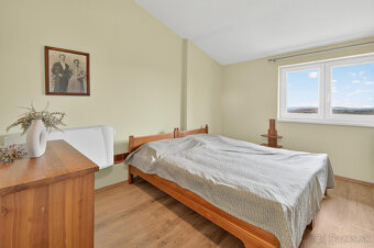 Na predaj priestranná 5-izbová chata s rozľahlým ovocným sad - 18