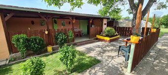 REZERVOVANÝ   Predaj 3-izbový dom,  pozemok 12,3 á, Komja - 18