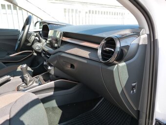 Škoda Fabia 1.0 TSI Ambition, len 111,000 KM  - 18