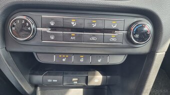 Kia XCeed 1,4 TGDi 103KW AT7 Gold +Winter Pack - 18