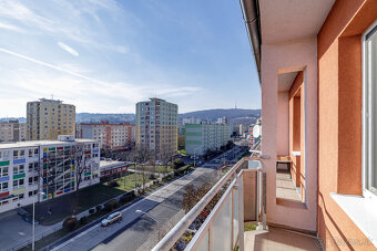 Na prenájom moderný 2-izbový byt v Bratislave - Riazanská - 18