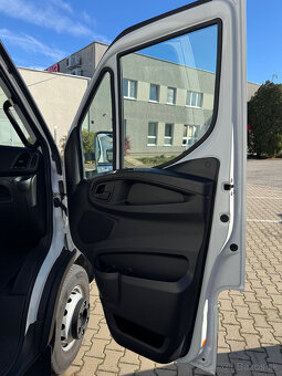 Iveco Daily 70C18 - 18
