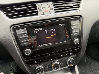 Škoda Octavia 1.8 TSI 132kw DSG Elegance - 18