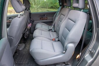 Volkswagen Sharan 2.0 TDI Highline 103kW - 18