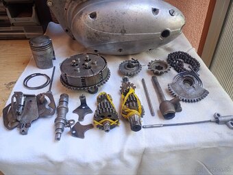 Jawa 250/592 - 18